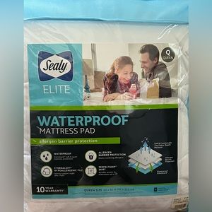 Waterproof mattress pad
